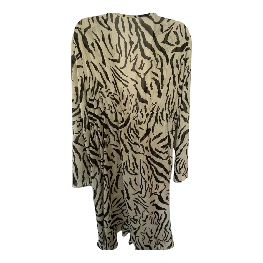 Black and White Zebra Print Swim Coverup - Picture 2 of 4